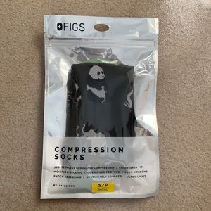 Figs save the animals compression socks